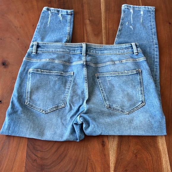 Zara Ripped Jeans - Picture 5 of 5